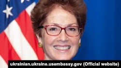 Посол США в Украине Мари Йованович