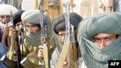 بلوچستان کې بلوڅ بېلتوپالي. ۲۰۰۴ز کال