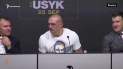 Усик после победы над Джошуа: «Хотел бы матч-реванш на Олимпийском» (видео) Усик после победы над Джошуа: «Хотел бы матч-реванш на Олимпийском» (видео)