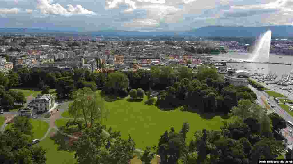 The villa (left) and its lakeside property, which is the largest park in Geneva. The park is closed to the public from June 8 until June 18. 