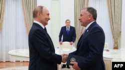 Presidenti rus, Vladimir Putin, dhe i dërguari amerikan, Steve Witkoff. Moskë, 6 gusht 2025.