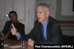 Arms-control expert Steven Pifer (file photo)