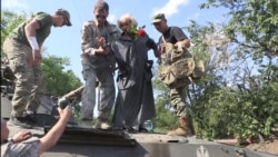 Ада Роговцева привезла спектакль на передову (відео) Ада Роговцева привезла спектакль на передову (відео)