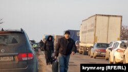 Пункт пропуска «Чонгар» на административной границе с Крымом