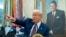 Дональд Трамп в Белом доме