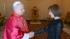 Maia Sandu, în audiență la Vatican, cu mama, sora și o consilieră