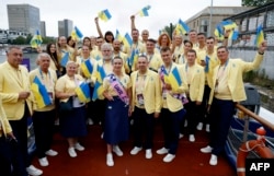 Спортивная делегация Украины во время церемонии открытия Олимпийских игр в Париже