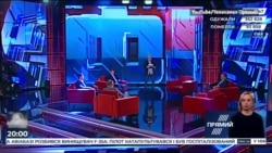 Ведущий канала Прямый представил гостей Ведущий канала Прямый представил гостей