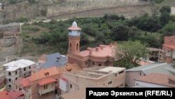 Гуржия-Суннитазул ва шигlитазул бутlабазде бикьараб мажгит, Тифлис, август 2013