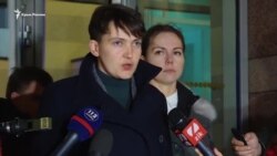 Крым сдали те люди, которые остались у власти и пытаются судить меня – Савченко (видео) Крым сдали те люди, которые остались у власти и пытаются судить меня – Савченко (видео)