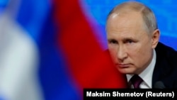 Президент России Владимир Путин на пресс-конференции в Москве, 20 декабря 2018 года