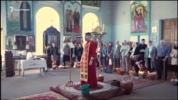 Пасха в Крыму: верующие освящают праздничные корзины (видео) Пасха в Крыму: верующие освящают праздничные корзины (видео)