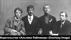 Осип Мандельштам, Корней Чуковский, Бенедикт Лившиц, Юрий Анненков. Санкт-Петербург, 1914 год