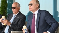 Лицом к событию. Путинская Россия нищеты, дворцов и золотых унитазов  Лицом к событию. Путинская Россия нищеты, дворцов и золотых унитазов
