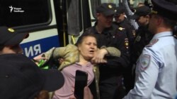 Акция против сноса домов: как в России задерживали протестующих (видео) Акция против сноса домов: как в России задерживали протестующих (видео)