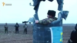 Активисты блокады Крыма препятствуют ремонту подорванных опор ЛЭП (видео) Активисты блокады Крыма препятствуют ремонту подорванных опор ЛЭП (видео)