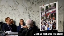 На слушаниях в сенатском Комитете по разведке о вмешательстве России в американские выборы