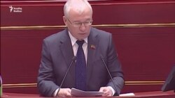 Разил Вәлиев: Нигә дәүләт хезмәтендәгеләргә татарча белү таләбе куелмый? Разил Вәлиев: Нигә дәүләт хезмәтендәгеләргә татарча белү таләбе куелмый?