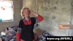 Пенсионерка Анна Буянова демонстрирует свой новый дом