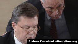 Бывшие лидеры Партии регионов Виктор Янукович и Николай Азаров