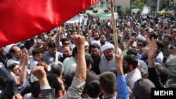 The demonstration ended after Tehran police chief Hossein Sajedinia appeared and pleaded for it to end.