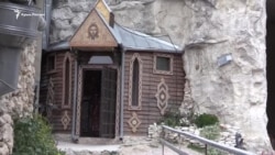 Пещеры Качи-Кальон рубят для строительства столовой и скита (видео) Пещеры Качи-Кальон рубят для строительства столовой и скита (видео)