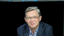 Лицом к событию. Кто победит: карантин или плебисцит?  Лицом к событию. Кто победит: карантин или плебисцит?