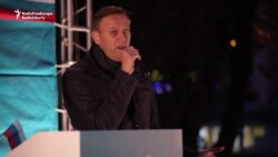 Navalny Attends Hearing, Faces Jail Time Navalny Attends Hearing, Faces Jail Time