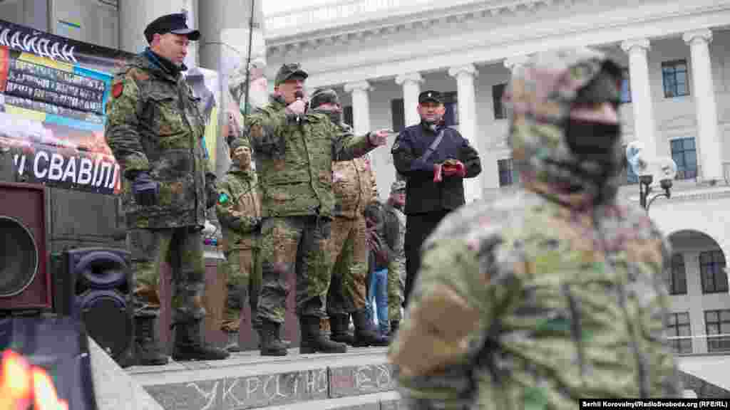 Вече. Выступает командир добровольческого батальона «ОУН» Николай Кохановский