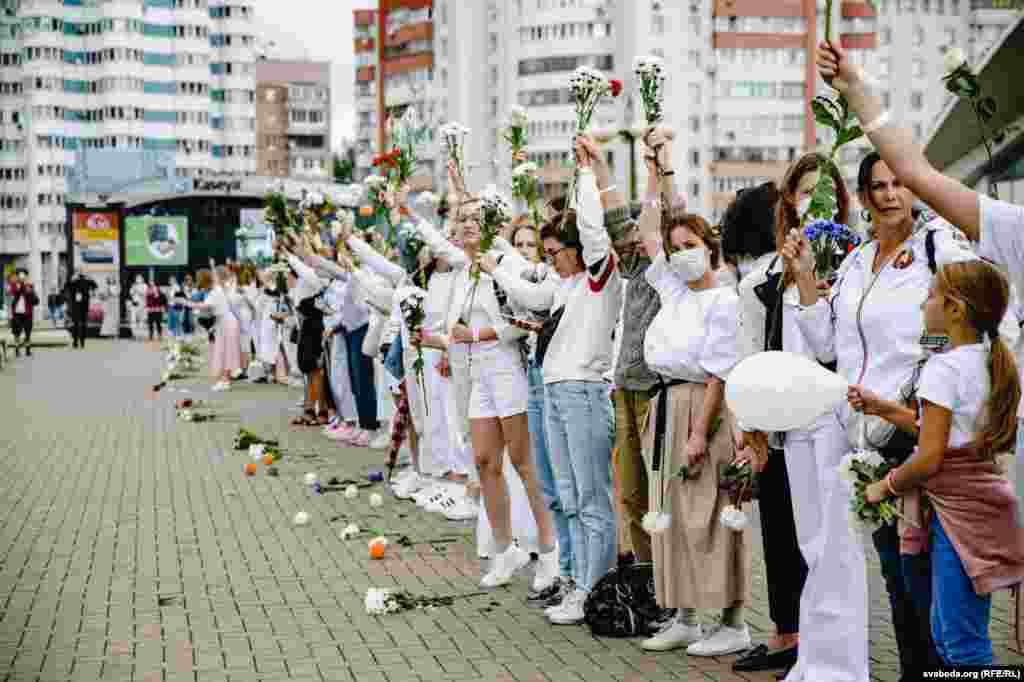 Акція розтягнулася від перехрестя вулиць Хоружей – Куйбишева до Будинку меблів