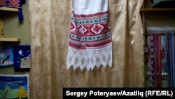 Традиционная нагайбакская вышивка в музее села Фершампенуаз