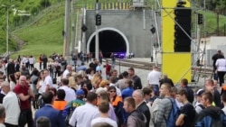Из Украины в ЕС: как открывали Бескидский тоннель (видео) Из Украины в ЕС: как открывали Бескидский тоннель (видео)