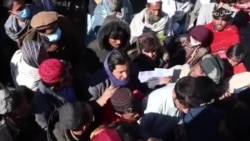 خوست کې خلک د پاسپورټ اخېستلو لپاره په میاشتو انتظار باسي خوست کې خلک د پاسپورټ اخېستلو لپاره په میاشتو انتظار باسي