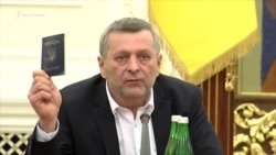 Чийгоз об украинском паспорте: его не меняют на другие символики (видео) Чийгоз об украинском паспорте: его не меняют на другие символики (видео)