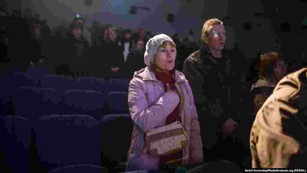 После презентации фильма состоялся концерт «Песни свободы», который традиционно завершился гимном Украины