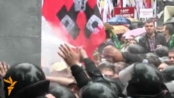 Ukrainian Protesters Dispersed By Tear Gas Ukrainian Protesters Dispersed By Tear Gas