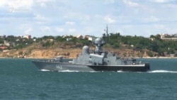 Залпы и показательный морской бой. Выставка военной техники в Севастополе (видео) Залпы и показательный морской бой. Выставка военной техники в Севастополе (видео)