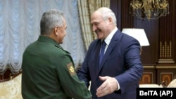 Сергей Шойгу и Александр Лукашенко