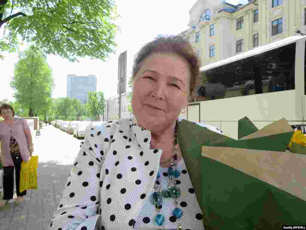 Корылтай делегаты, Казакъстанның Петропавловскидагы (Кызылъяр) каласында мәчеттә татар теле дәресләрен алып баручы Фәйзуллина Фәүзия 