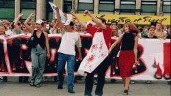 Акция российского веганского движения против корриды в Москве (2001 год)