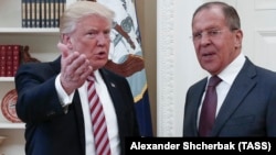 Дональд Трамп и Сергей Лавров 10 мая 2017 г.