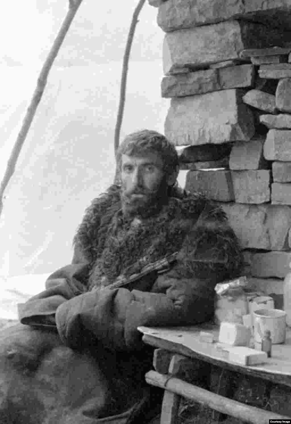 Пастух в селе Никарой (Никара). 