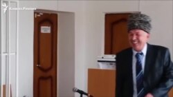 Писателя Ибрагимова продолжают судить Писателя Ибрагимова продолжают судить