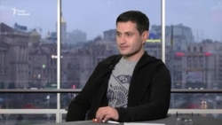 Я получаю тысячи писем поддержки из Крыма – режиссер «Киборгов» Сеитаблаев (видео) Я получаю тысячи писем поддержки из Крыма – режиссер «Киборгов» Сеитаблаев (видео)