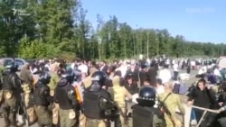 Прикордонники: у буферній зоні – більш ніж тисяча іноземців (відео) Прикордонники: у буферній зоні – більш ніж тисяча іноземців (відео)