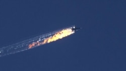 Су-24, сбитый на границе Сирии и Турции - кадр из видео