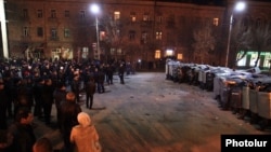 Столкновения протестующих с полицией у консульства России в Гюмри, 15 января 2015 г.