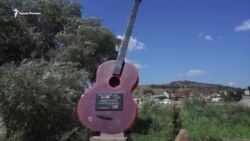 «Цой – живий»: у Морському вшанували пам'ять рок-музиканта (відео) «Цой – живий»: у Морському вшанували пам'ять рок-музиканта (відео)