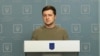 Președintele Volodimir Zelenski în prima zi a invaziei ruse. În cursul dimineții fusese ultima dată când a purtat un costum. 22 februarie 2022, Kiev