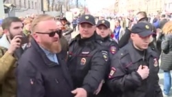 Задержания ЛГБТ-активистов в Петербурге Задержания ЛГБТ-активистов в Петербурге